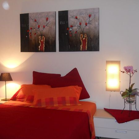 B&B Residenza Bianco Alle Grotte Di Castellana カステッラーナ・グロッテ 部屋 写真