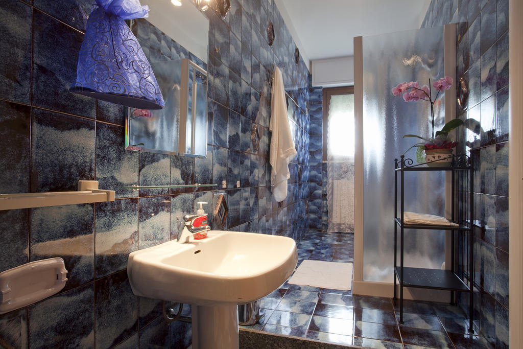 B&B Residenza Bianco Alle Grotte Di Castellana カステッラーナ・グロッテ 部屋 写真